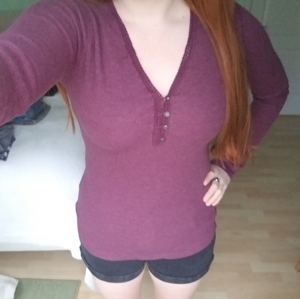 Mauve Longsleeve V-neck Shirt